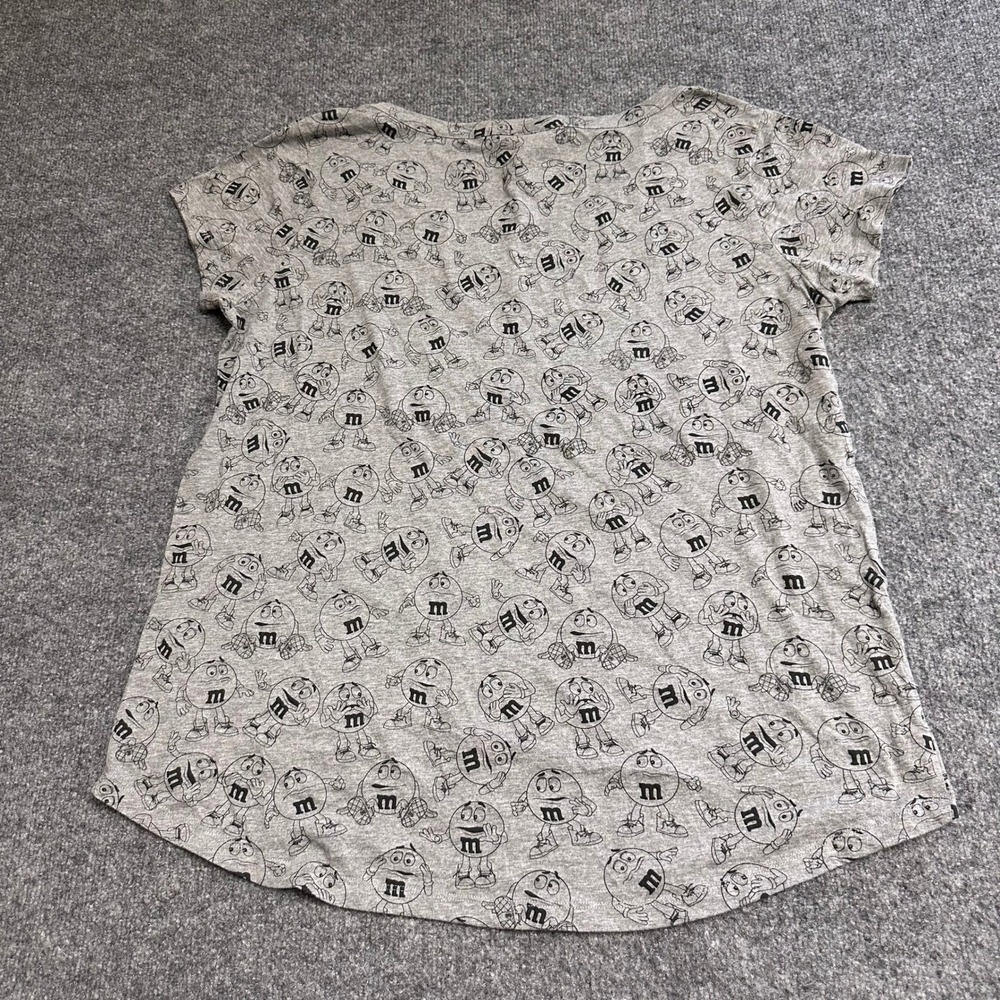 M&M's T-Shirt Womens Size 2XL Grey All Over Print Graphic V-Neck High Low Hem